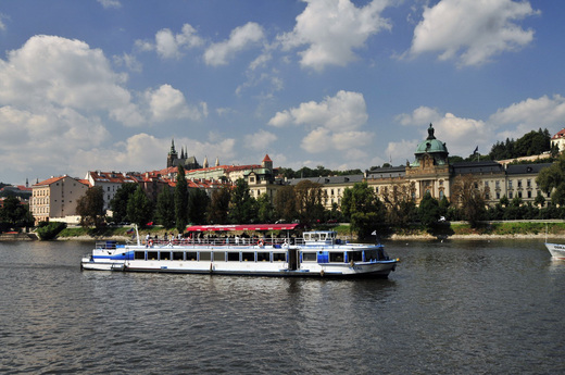 lod_Natal_Praha.jpg